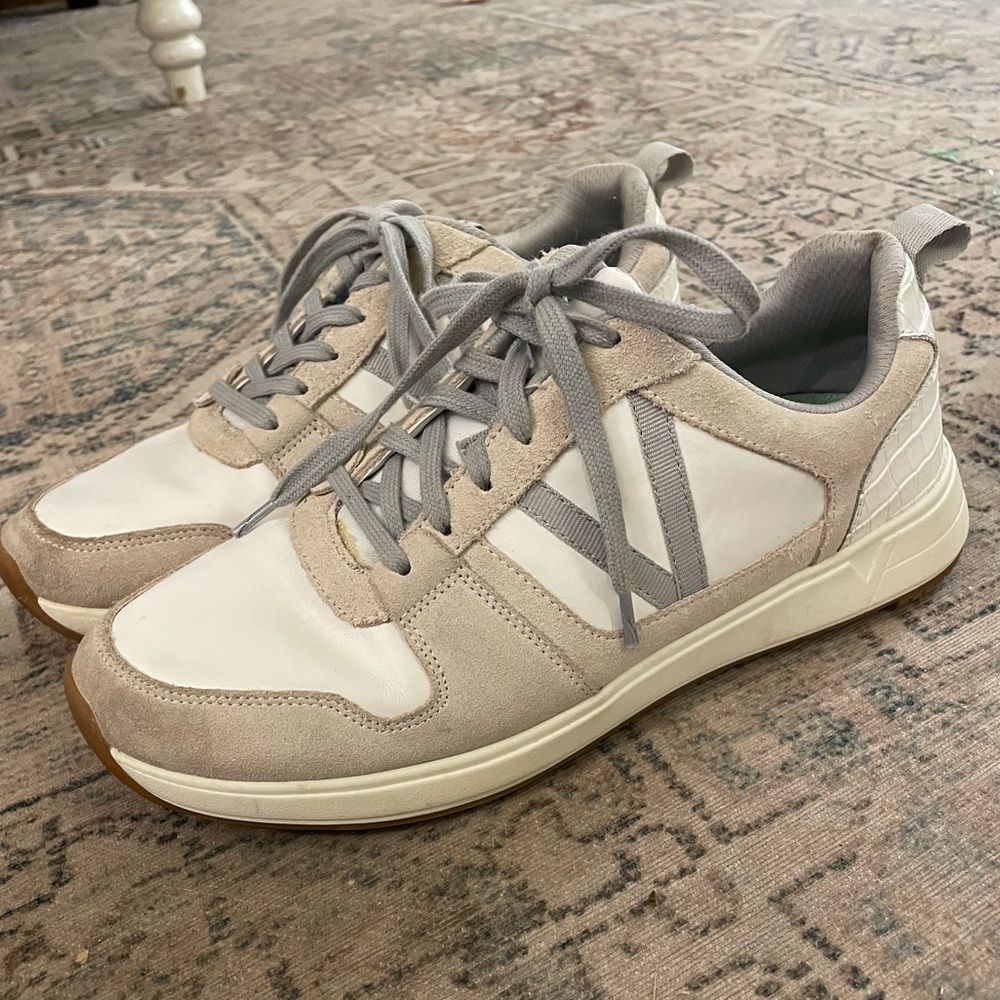 Vionic sneakers Curran rechelle women’s size 9